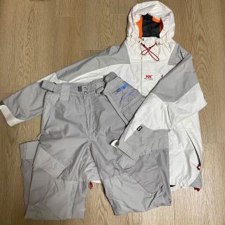 ヘリーハンセン(HELLY HANSEN)のヘリーハンセン　スノボウェア　レディースL(ウエア/装備)