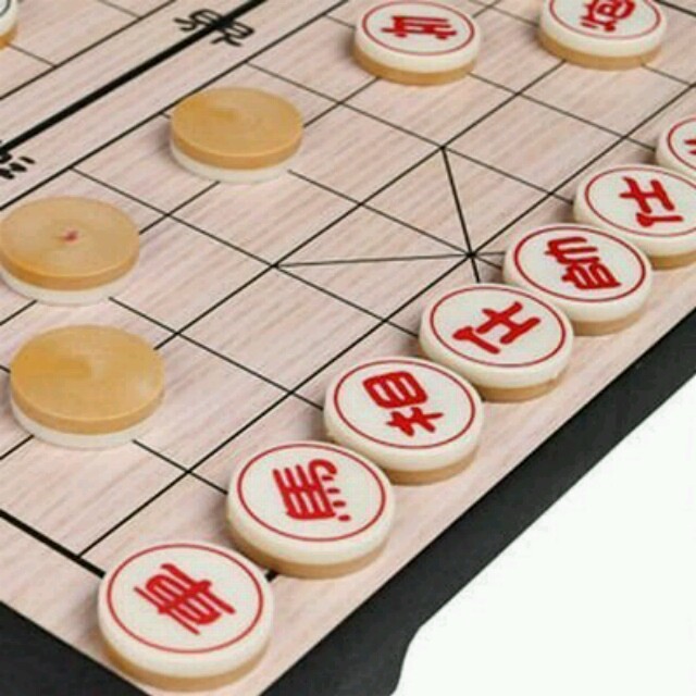 [新品]マグネット式中国将棋 象棋(シャンチー) これであなたも中国将棋名人に! エンタメ/ホビーのテーブルゲーム/ホビー(囲碁/将棋)の商品写真