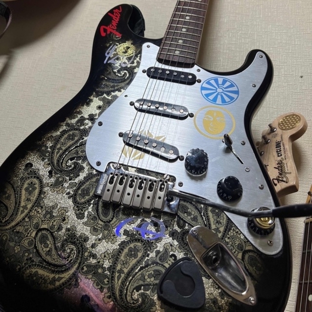 Fender - Fender stratatcaster