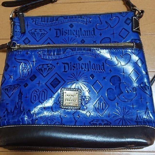 アイボリー×レッド DOONEY&BOURKE ディズニーランドリゾート 60周年