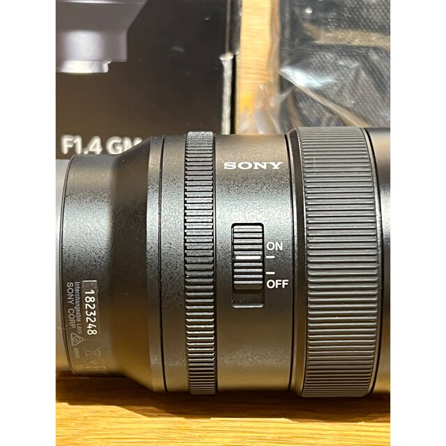 SONY(ソニー)のFE 24mm F1.4 GM SEL24F14GM  純正高価格フィルター付き スマホ/家電/カメラのカメラ(ミラーレス一眼)の商品写真