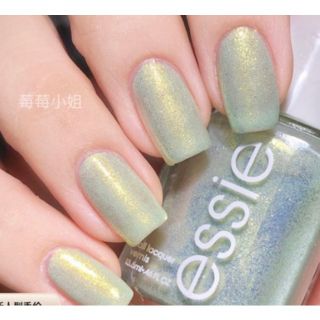 エッシー(Essie)の【限定色】essie ネイルポリッシュ(マニキュア)