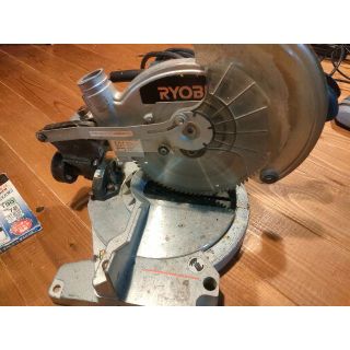 リョービ(RYOBI)のリョービ 卓上切断機 TS-225　おまけ（makita 190mmチップソー）(工具/メンテナンス)