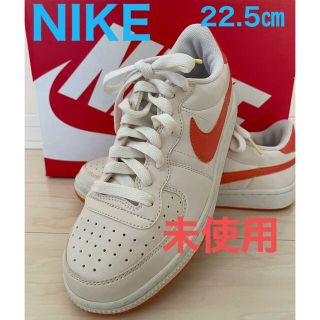 ナイキ(NIKE)の☆未使用☆NIKE エアフォースワン 22.5㎝　白✖️オレンジ(スニーカー)