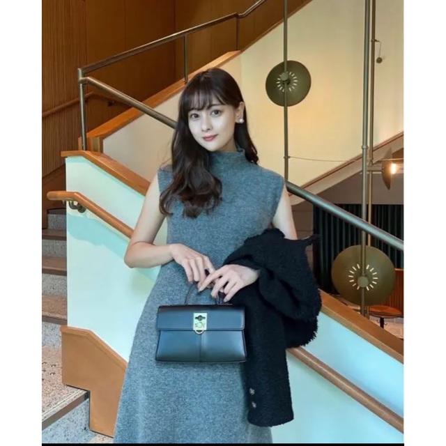 ZARA スケーターニットワンピース【S】