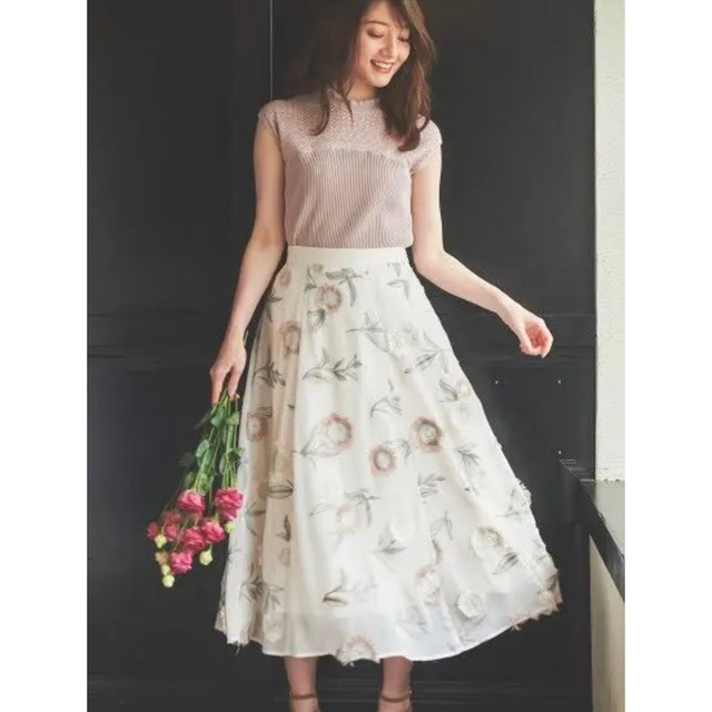 Noela - 安い 服 レディース ボトムス スカート ロング 刺繍 花 Noela - 安い 服 レディース ボトムス スカート ロング 刺繍 花
