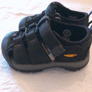 キーン(KEEN)のkeen 子供サンダル　美品　水陸両用　12〜13㎝（表記11.5）(サンダル)