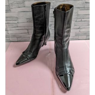 サルヴァトーレフェラガモ(Salvatore Ferragamo)の美　品！サルヴァトーレフェラガモショートブーツ 22102763(ブーツ)