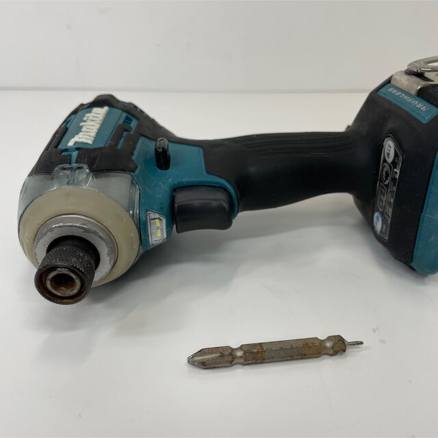 Makita(マキタ)の【中古良品】マキタmakita TD170D インパクトドライバー18V 本体 自動車/バイクのバイク(工具)の商品写真