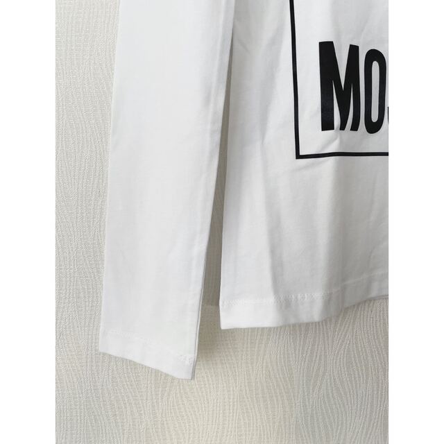 MOSCHINO(モスキーノ)の【新品】MOSCHINO モスキーノ  ロゴ ホワイト 長袖Tシャツ レディースのトップス(Tシャツ(長袖/七分))の商品写真