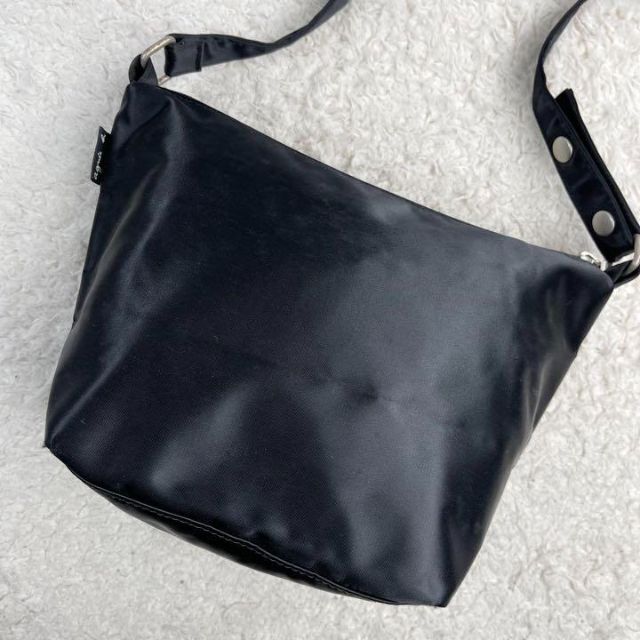 agnes b.(アニエスベー)の✨美品✨agnes b. アニエスベー ショルダーバッグ ブラック メンズのバッグ(ショルダーバッグ)の商品写真