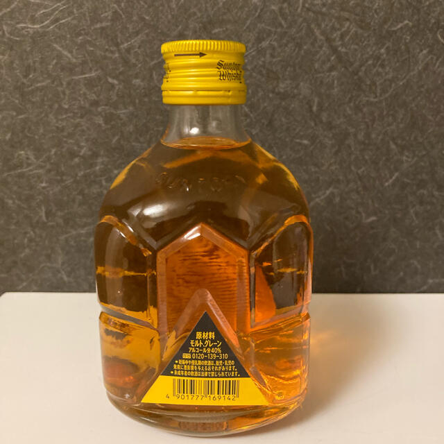 角瓶　360ml 食品/飲料/酒の酒(ウイスキー)の商品写真