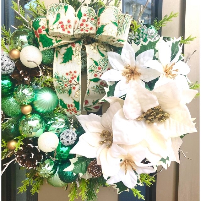 ⭐️大きめ✨豪華なクリスマスリース　珍しいグリーン　フラワーリース　玄関リース