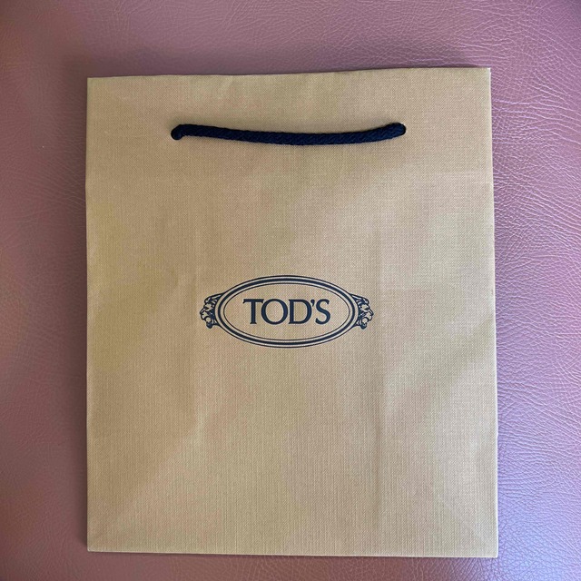 TOD'S(トッズ)の【送料無料】ショッピングバッグ　TOD’S ショップ袋 レディースのバッグ(ショップ袋)の商品写真