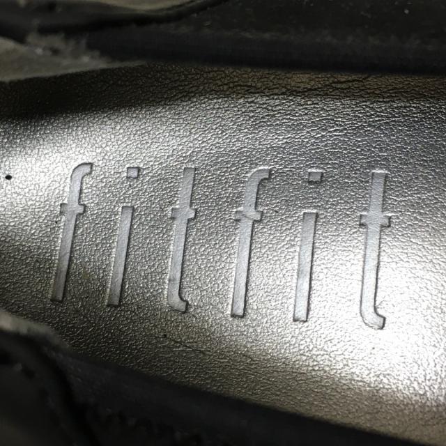 fitfit(フィットフィット)のフィットフィット パンプス 22.5 - 黒 レディースの靴/シューズ(ハイヒール/パンプス)の商品写真
