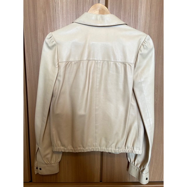 miumiu(ミュウミュウ)のmiu miu レザージャケット　SIZE40 レディースのジャケット/アウター(ブルゾン)の商品写真