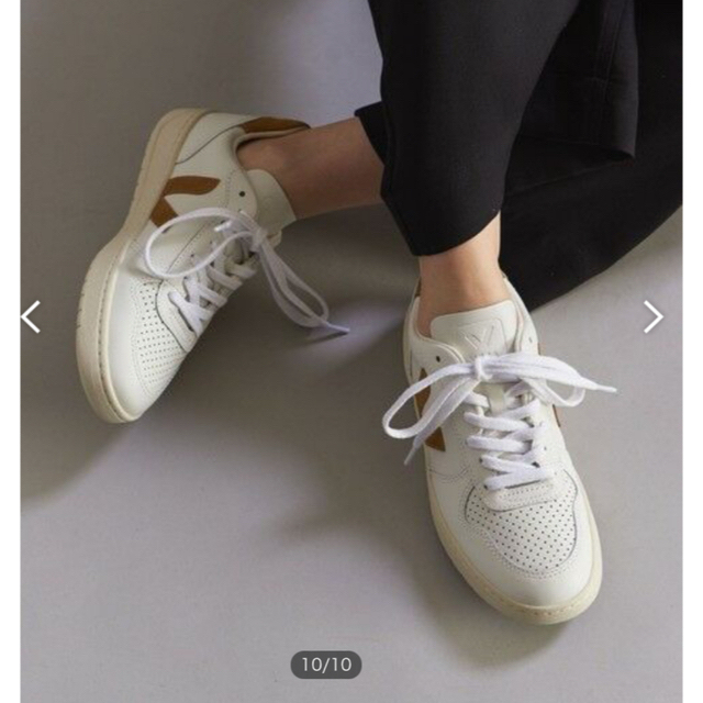 BEAUTY&YOUTH UNITED ARROWS(ビューティアンドユースユナイテッドアローズ)の新品箱付き　22AW新作！　VEJA  V-10  39サイズ　24.5〜25 レディースの靴/シューズ(スニーカー)の商品写真