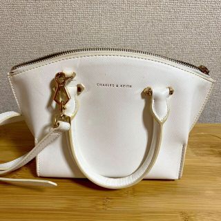 チャールズアンドキース(Charles and Keith)のショルダーバッグ　CHARLES&KEITH(ショルダーバッグ)