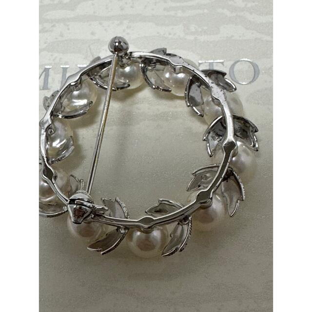 国産品 MIKIMOTO - 定番 ミキモト 葉彫り パールブローチ シルバー 国産品 MIKIMOTO - 定番 ミキモト 葉彫り パールブローチ シルバー