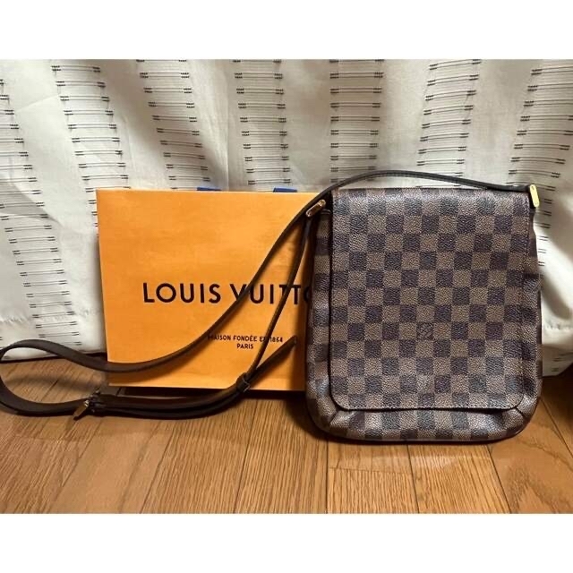 お礼や感謝伝えるプチギフト LOUIS ルイヴィトン ショルダーバッグ