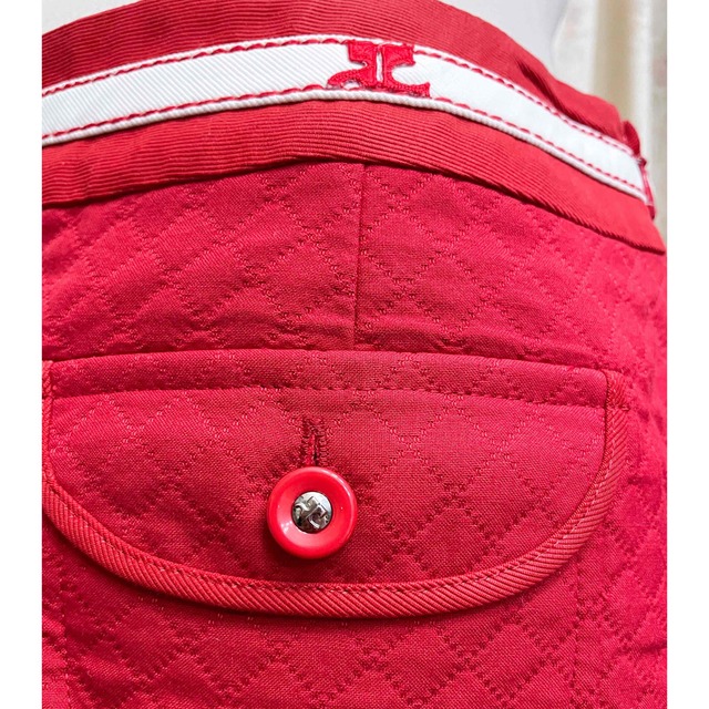 Courreges(クレージュ)のcourreges クレージュ　スカート　刺繍　赤　日本製　レッド　綿　コットン レディースのスカート(ひざ丈スカート)の商品写真