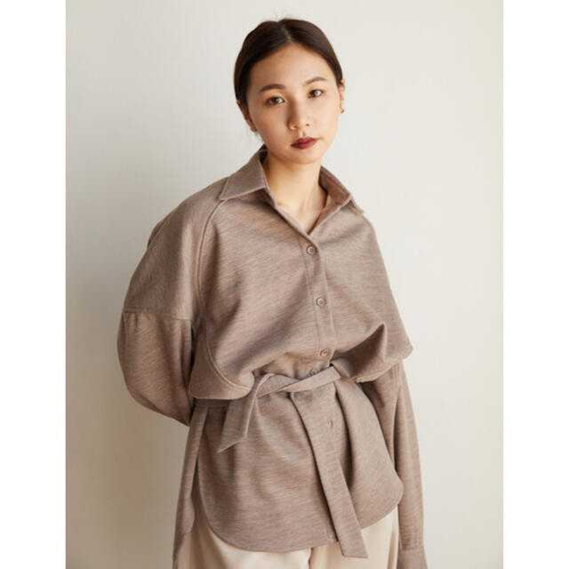 RANDEBOO(ランデブー)の【RANDEBOO】Borrow shirt outer レディースのトップス(シャツ/ブラウス(長袖/七分))の商品写真