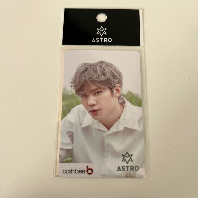 ASTRO(アストロ)のASTRO ラキ　交通カード　韓国 エンタメ/ホビーのCD(K-POP/アジア)の商品写真