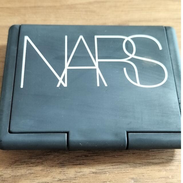 NARS(ナーズ)のNARS　ナーズ　ブラッシュ　4013N ピンク コスメ/美容のメイク道具/ケアグッズ(チーク/フェイスブラシ)の商品写真