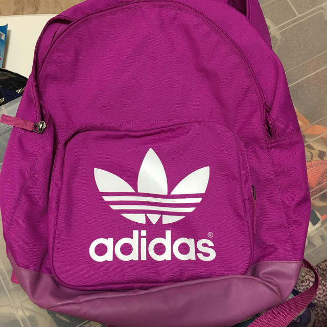 adidas(アディダス)のアディダスリュック レディースのバッグ(リュック/バックパック)の商品写真