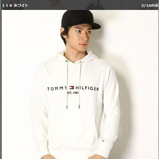 トミーヒルフィガー(TOMMY HILFIGER)のTOMMY HILFIGER♥パーカー♥白♥ホワイト♥ロゴ♥フーディー(パーカー)