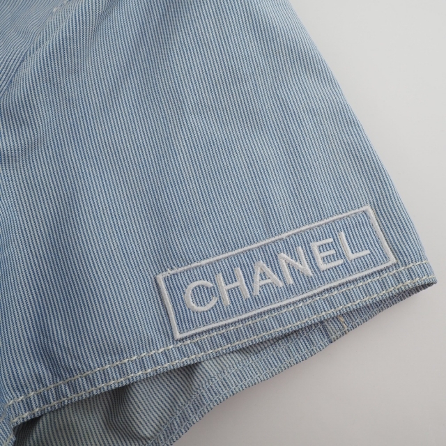CHANEL(シャネル)の【CHANEL】シャネル P24930V15491 シルク 青 レディース 半袖シャツ レディースのトップス(シャツ/ブラウス(半袖/袖なし))の商品写真