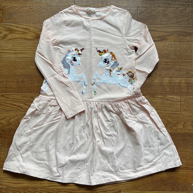 H&M(エイチアンドエム)の🦄ワンピ キッズ/ベビー/マタニティのキッズ服女の子用(90cm~)(ワンピース)の商品写真