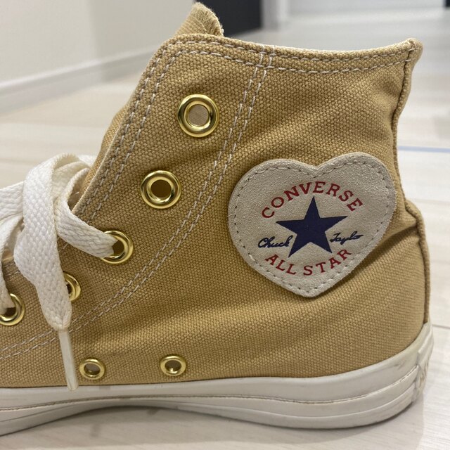 CONVERSE(コンバース)のコンバース　ハイカット　ブラウン　ハート　6 レディースの靴/シューズ(スニーカー)の商品写真