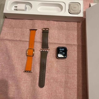 アップルウォッチ(Apple Watch)のApple Watch series5 GOLDステンレス！(腕時計(デジタル))