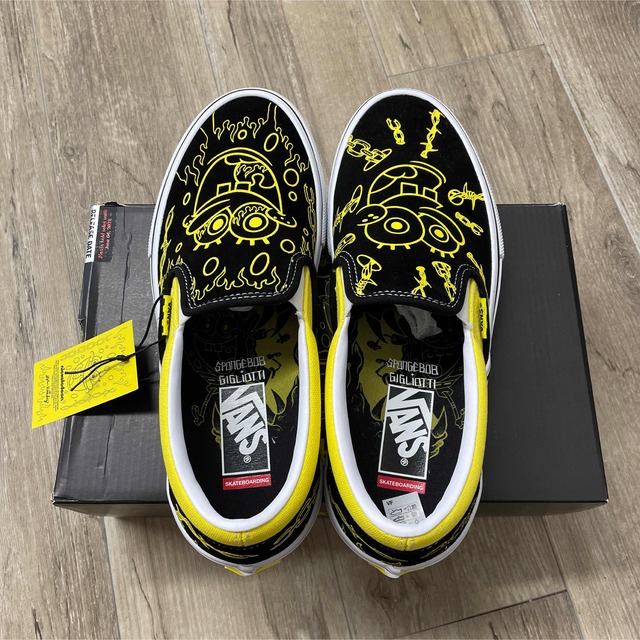 新品未使用VANS バンズ スリッポン スポンジボブ スニーカー