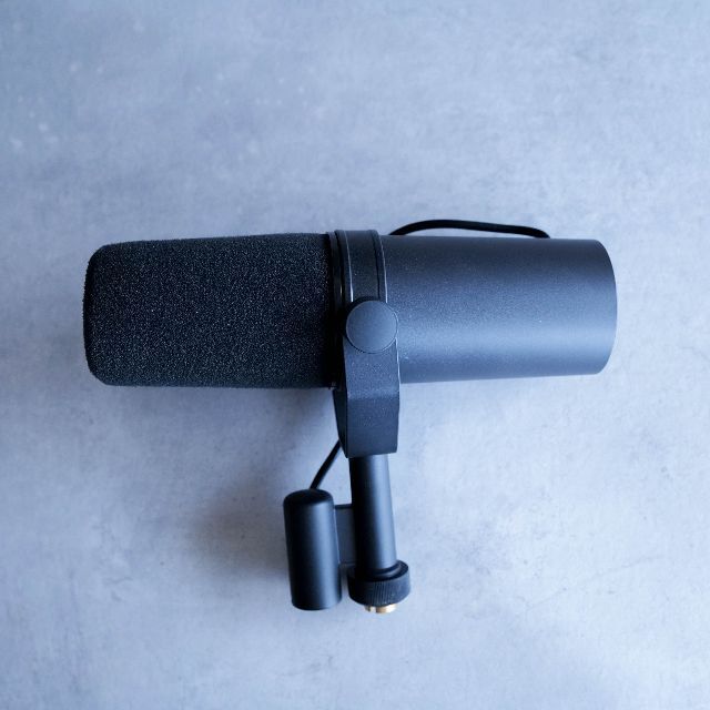 専用 SHURE ダイナミック型 マイクロホン SM7B マイク 楽器のレコーディング/PA機器(マイク)の商品写真