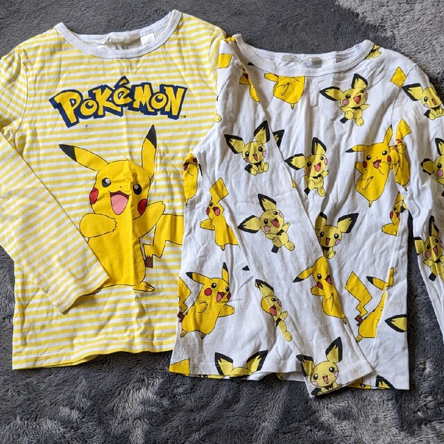 H&M(エイチアンドエム)の長袖Tシャツ Pokemon ２枚セット（130） キッズ/ベビー/マタニティのキッズ服男の子用(90cm~)(Tシャツ/カットソー)の商品写真