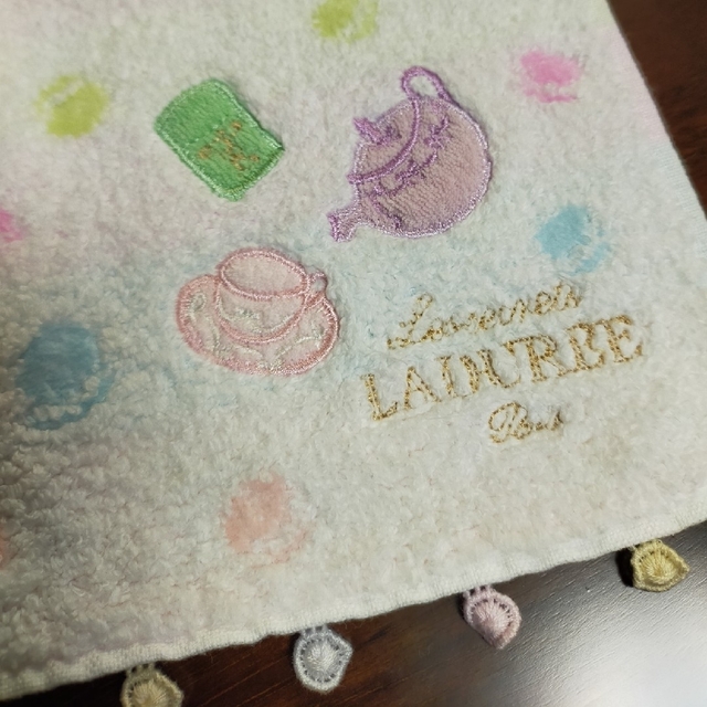 LADUREE(ラデュレ)の♡LADUREE  &  CLATHAS♡  ハンカチタオル  3枚セット レディースのファッション小物(ハンカチ)の商品写真