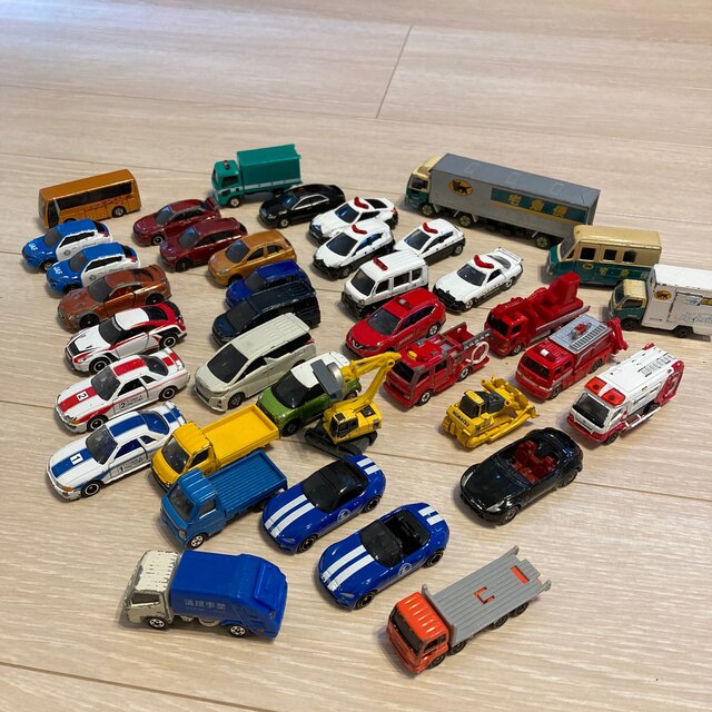 トミカ　ミニカー　まとめ売り　セット　タカラトミー Takara Tomy - トミカ 38台 まとめ売り 非売品ありの通販 by