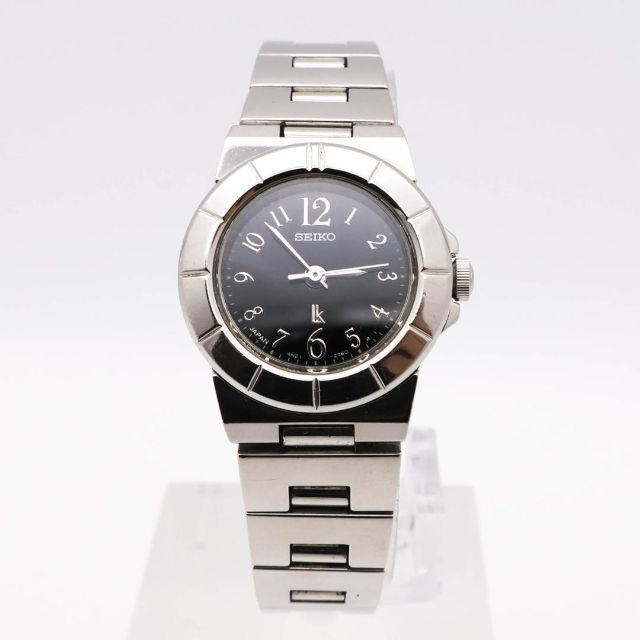 SEIKO(セイコー)の《ななか様専用》SEIKO lukia 腕時計 ブラック ラウンド ビジネス レディースのファッション小物(腕時計)の商品写真