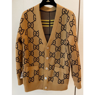 魅力的な価格 ニット GUCCI セーター パールボタン ニット/セーター 魅力的な価格 ニット GUCCI セーター パールボタン ニット/セーター