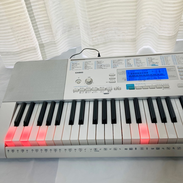 CASIO(カシオ)のCASIO タッチレスポンス付MIDIキーボード光ナビゲーション　LK-223 楽器の鍵盤楽器(キーボード/シンセサイザー)の商品写真