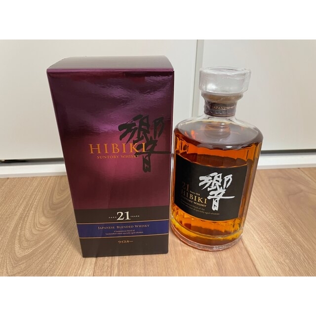 SUNTORY HIBIKI サントリー　響21年　700ml 43%食品/飲料/酒