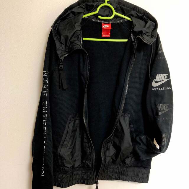 NIKE パーカー　M 黒