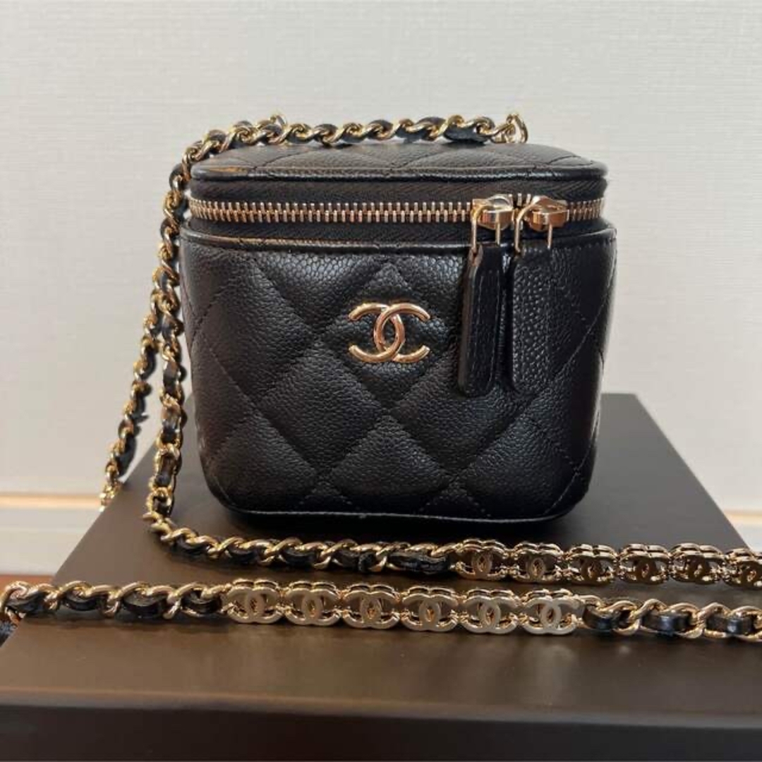 翌日出荷可能 レア CHANEL ミニバニティ チェーンバッグ マトラッセ