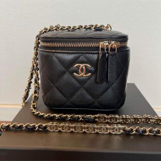 シャネル(CHANEL)のレア　CHANEL ミニバニティ　チェーンバッグ　マトラッセ(ショルダーバッグ)