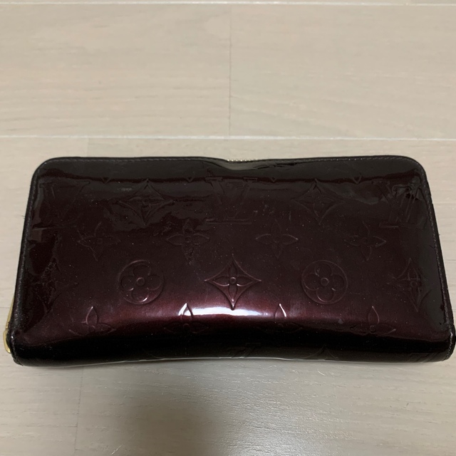 ルイヴィトン ヴェルニ ジッピーウォレット長財布 ダークパープル 品質