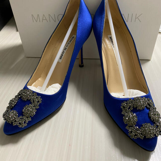 サテンヒール値下げ  MANOLO BLAHNIK HANGISHIパンプス