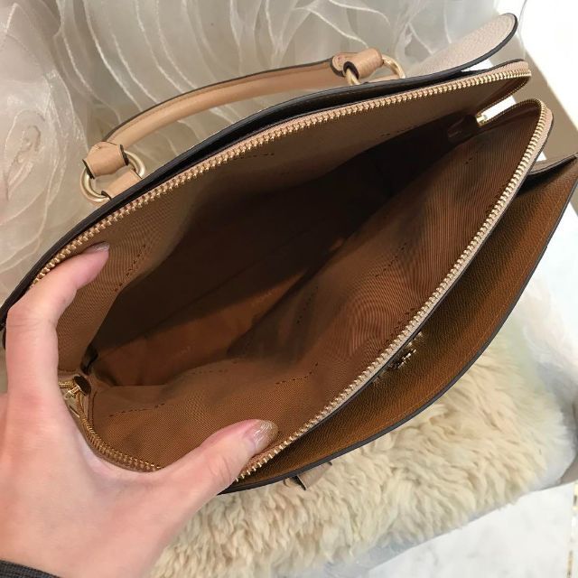 ☆未使用品☆コーチ チャニング キャリーオール ハンドバッグ 白xベージュ-