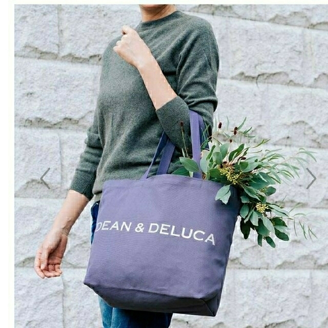 DEAN & DELUCA(ディーンアンドデルーカ)のDEAN & DELUCA　チャリティートートバッグ　バイオレット Lサイズ レディースのバッグ(トートバッグ)の商品写真